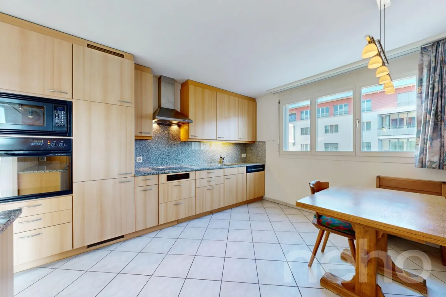 Bright 4.5-Room Apartment in Rotkreuz - Photo 2 of 12