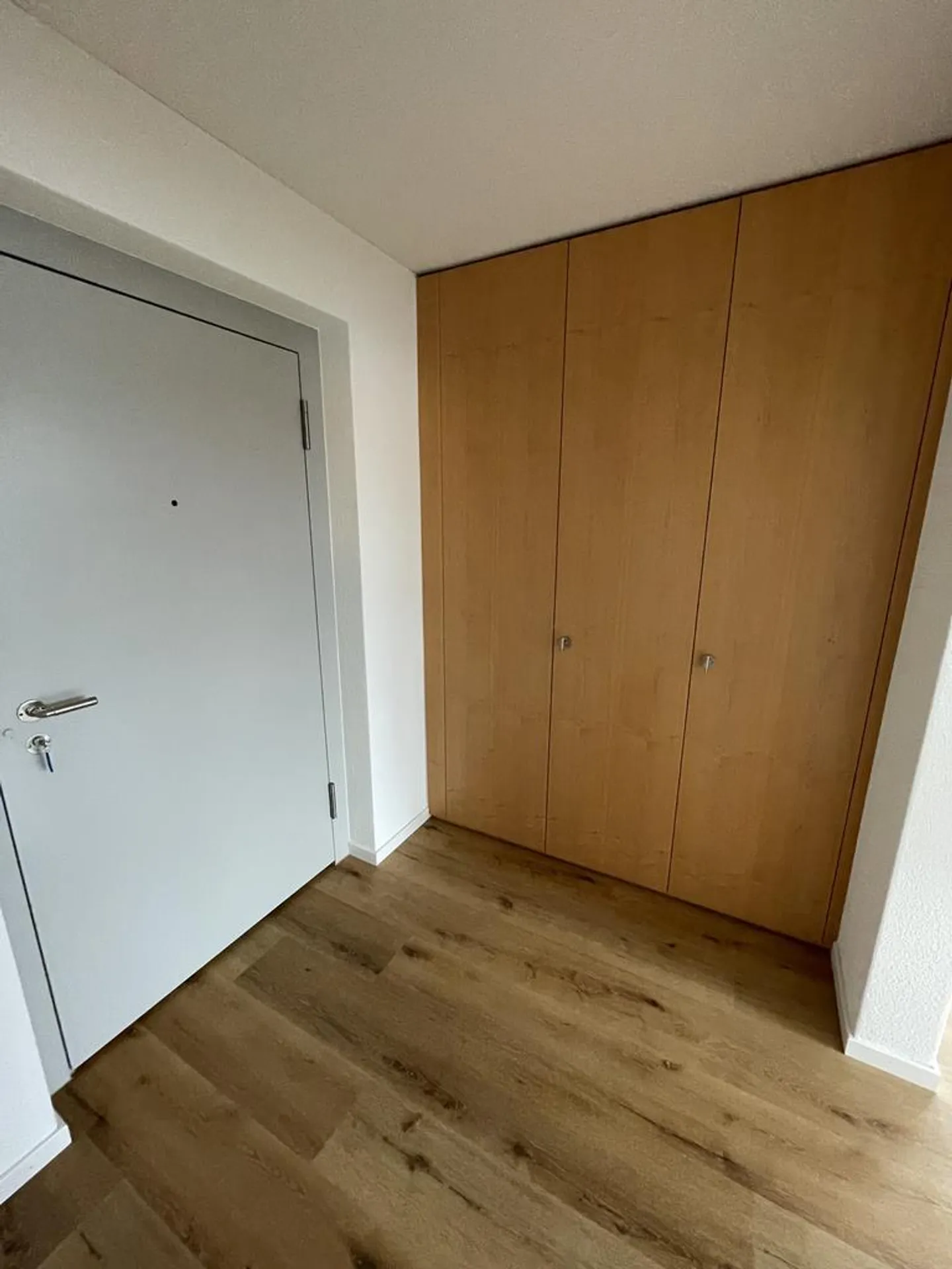 Appartement en attique de 4,5 pièces avec grande terrasse - Photo 9 sur 11