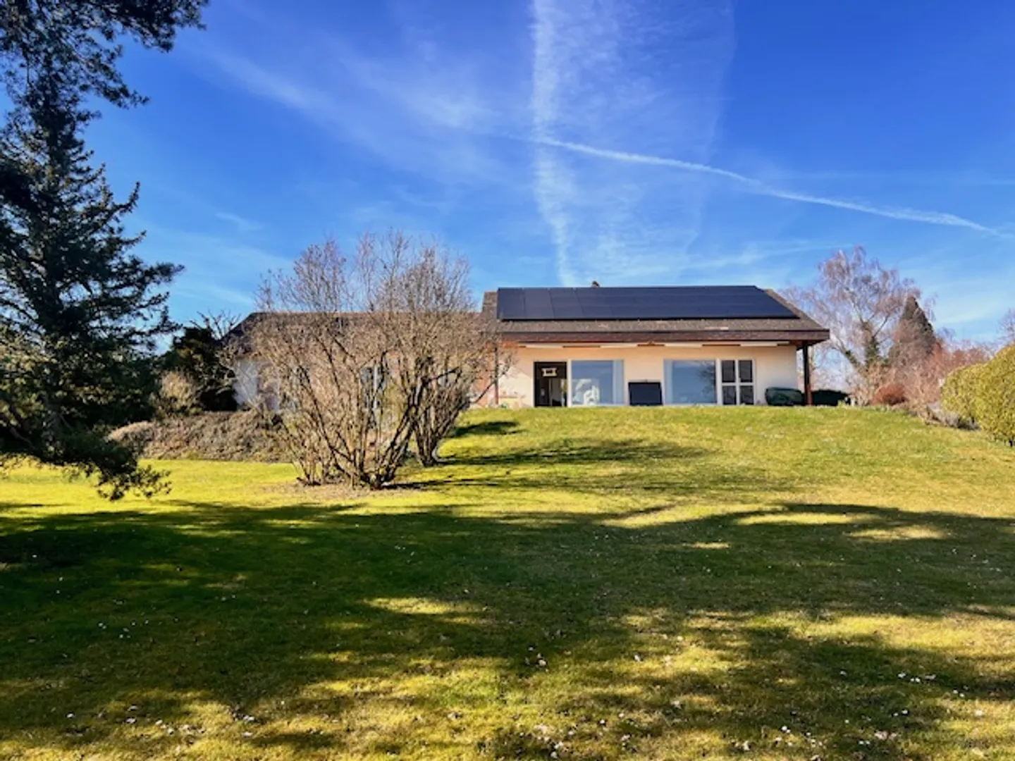 Casa unifamiliare a Vufflens-le-Château in procedura di viager (su un grande terreno edificabile dopo la scadenza del diritto di residenza) - Foto 3 di 25