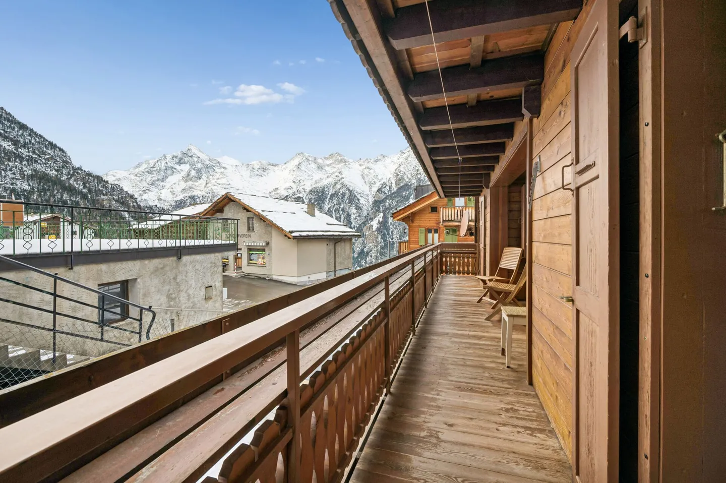 Appartement en étage de 4,5 pièces ensoleillé avec vue sur la vallée de la Matter - Photo 11 sur 13