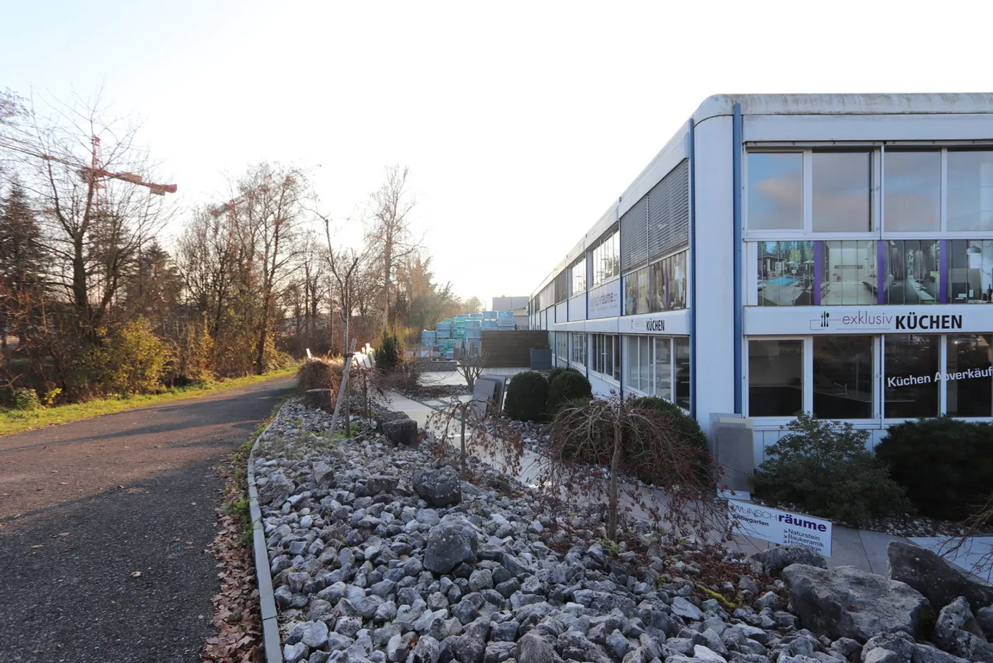 geeignete Gewerbefläche im berühmten "weissen" Haus - Foto 5 von 18