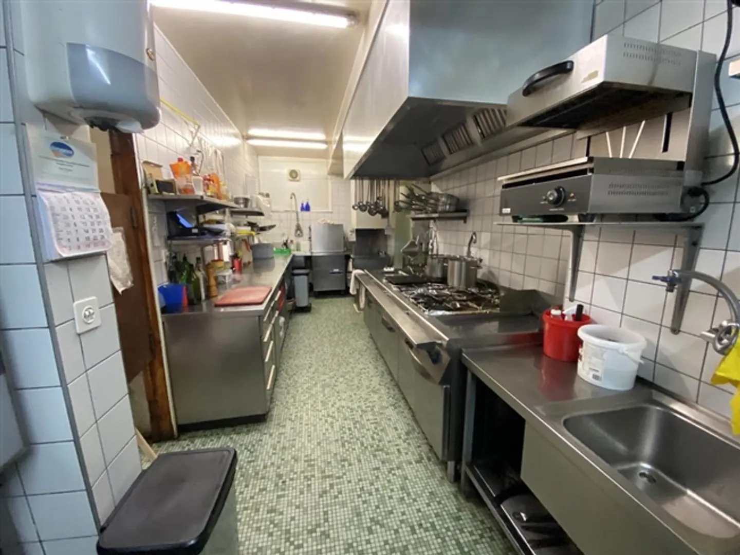 Exclusif, belle opportunité près de la station terminus M2, clientèle fidèle et régulière - Photo 14 sur 14