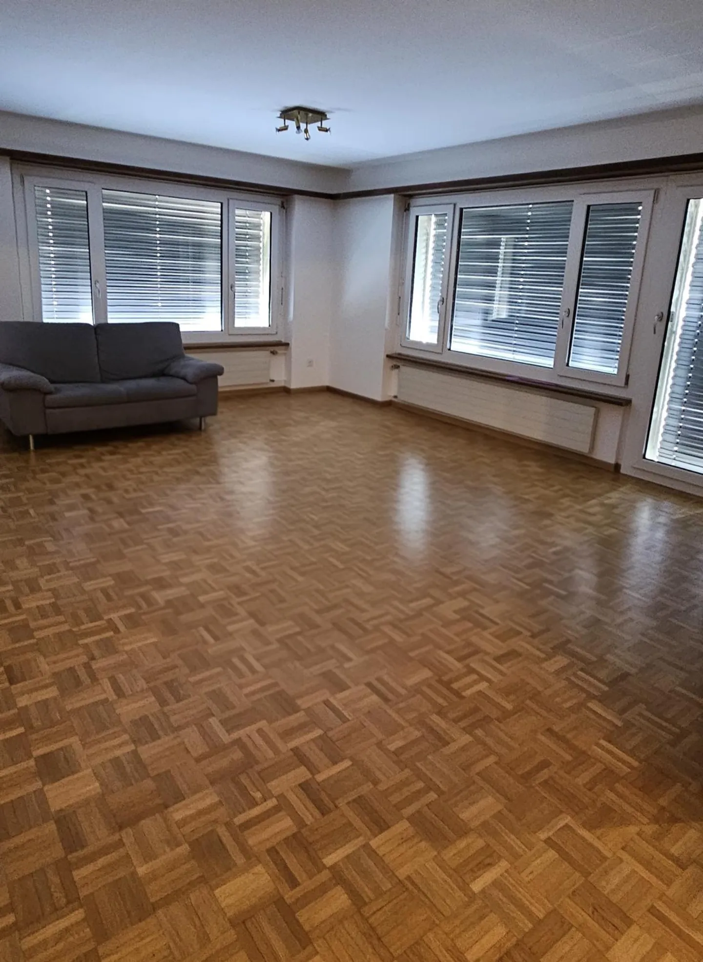 Appartement spacieux à Brig - Photo 7 sur 18