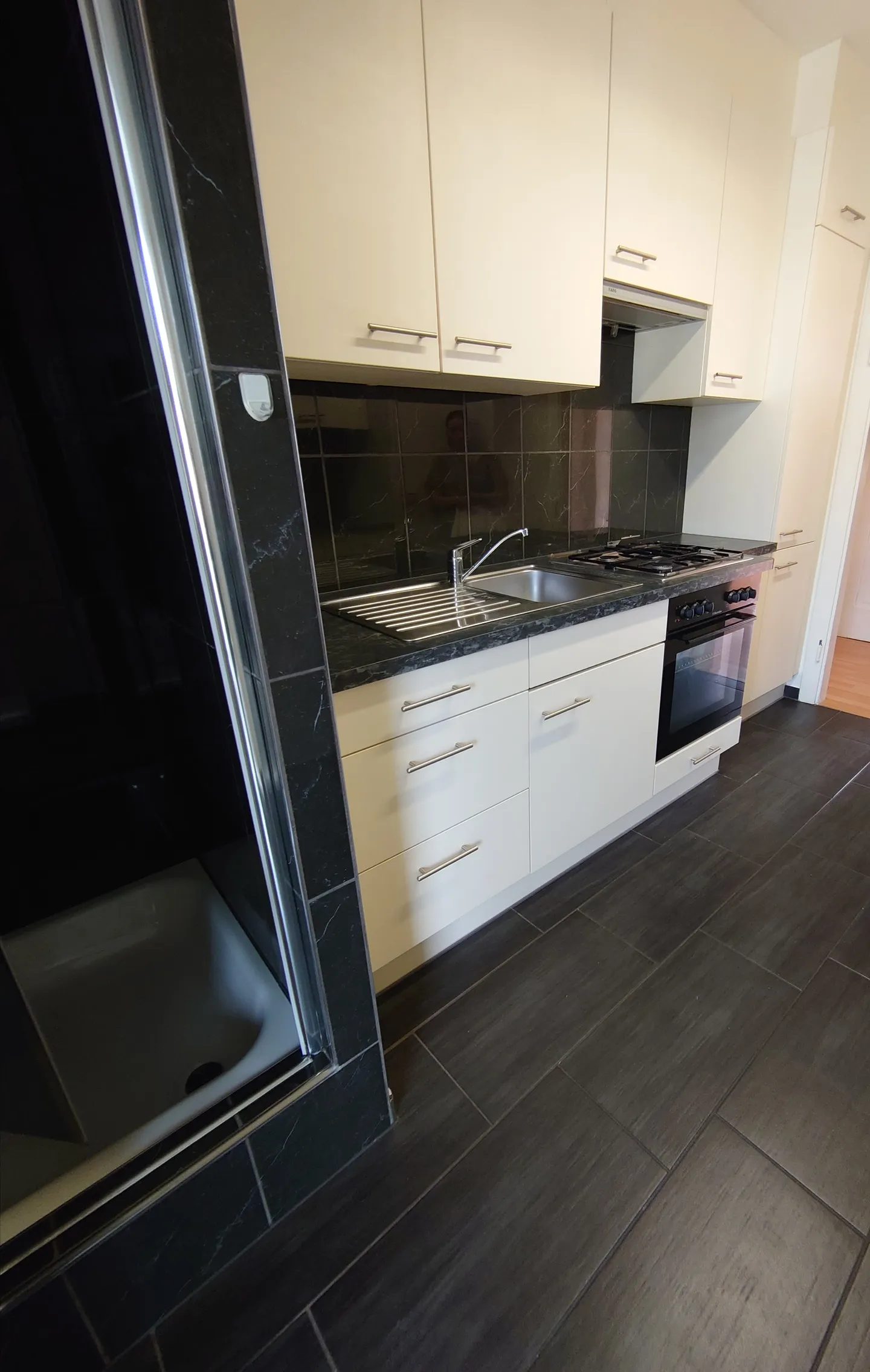 Apartment for rent - Photo 2 of 6