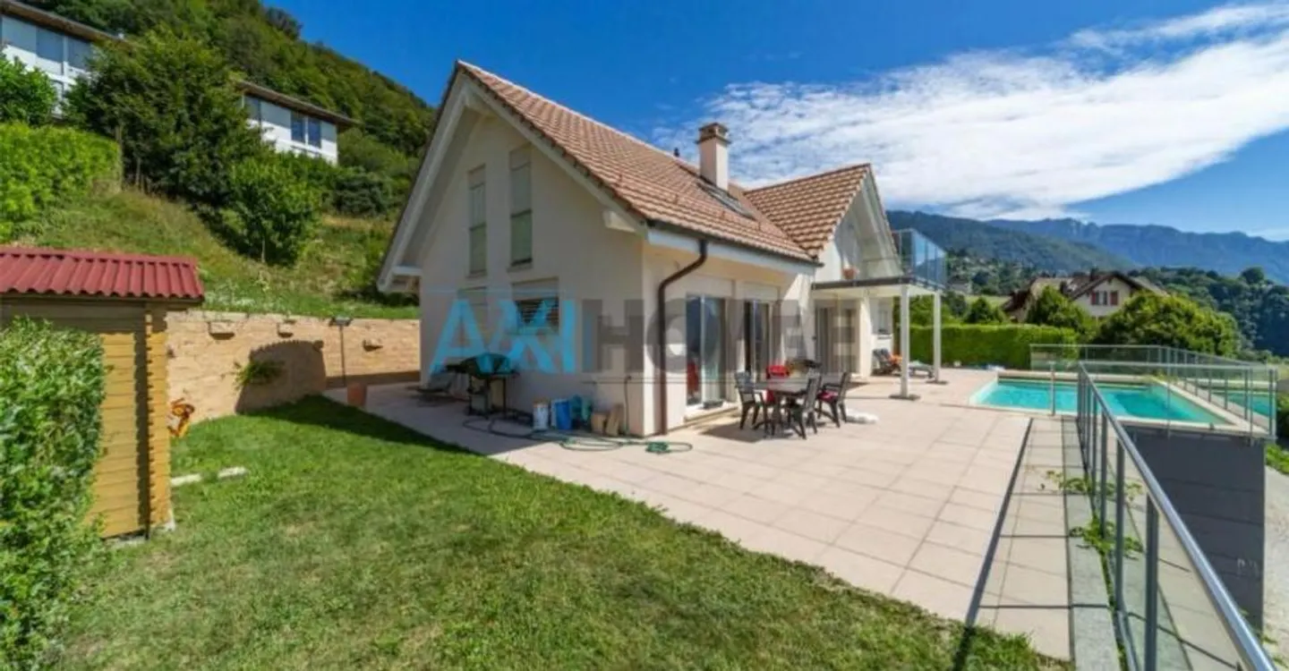 Sumptuous lake view for this 5.5-room detached villa - Photo 3 of 8