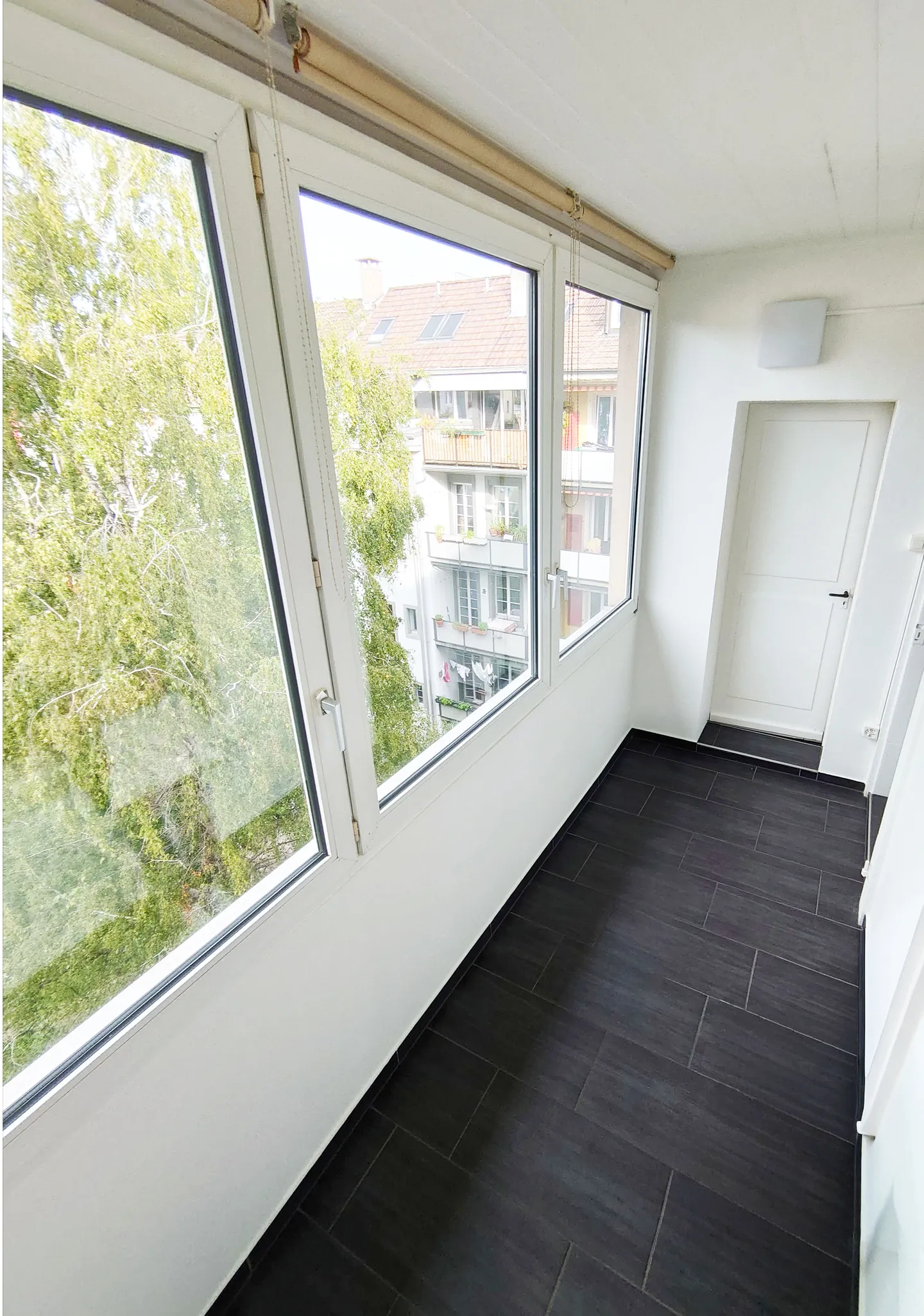 Apartment for rent - Photo 4 of 6