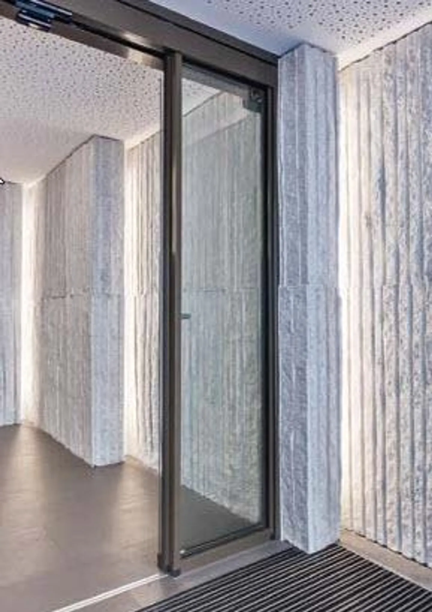 Stile di vita urbano incontra la stazione e quattro terrazze con vista! - Foto 8 di 9