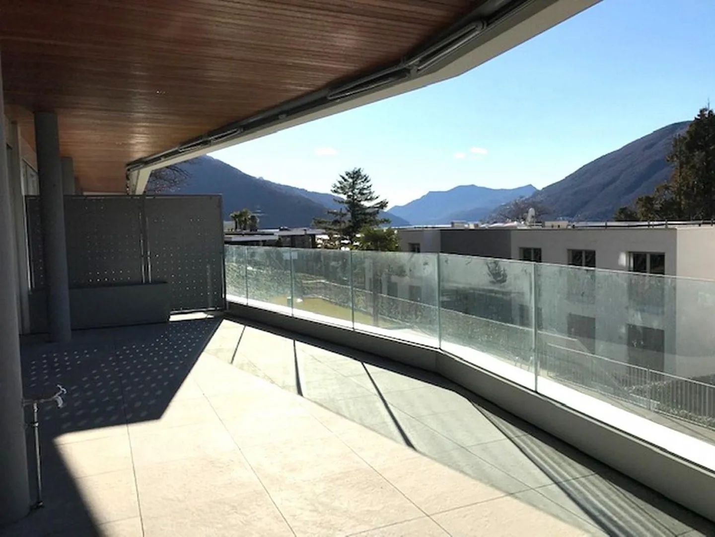 SPLENDID APARTMENT 3.5 ROOMS WITH LARGE TERRACE - Photo 10 of 11