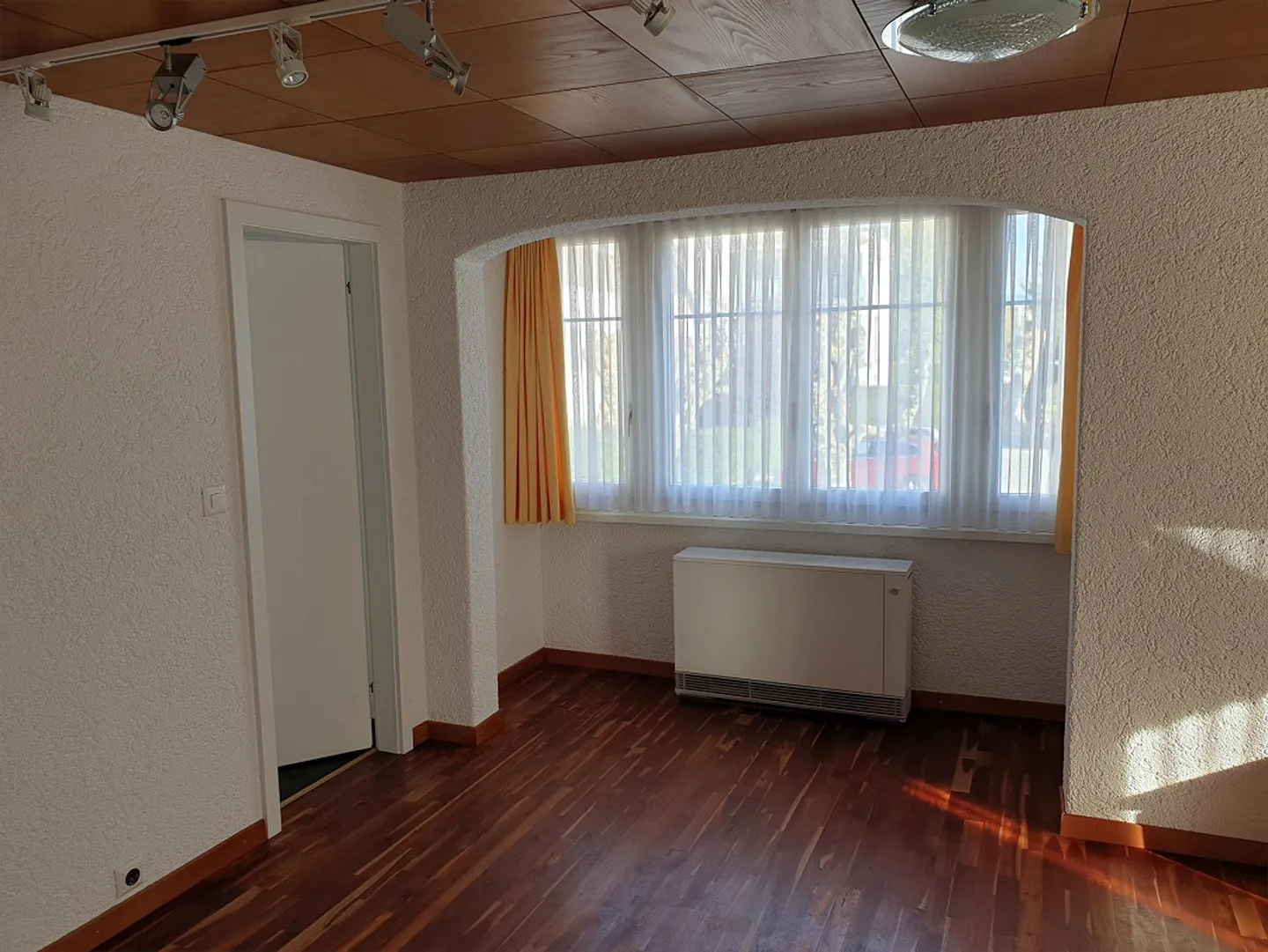 Renovierte Wohnung in Lachen - Foto 3 von 8