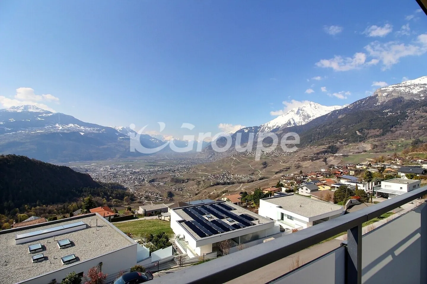 Attique élégant avec vue alpine - Photo 11 sur 13