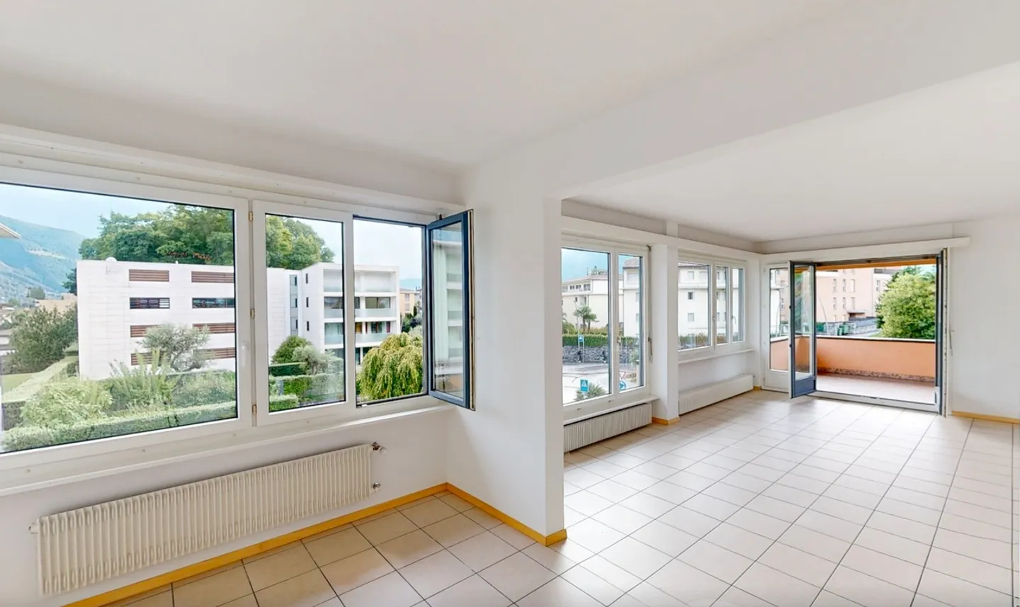 Penthouse for rent - Photo 2 of 15
