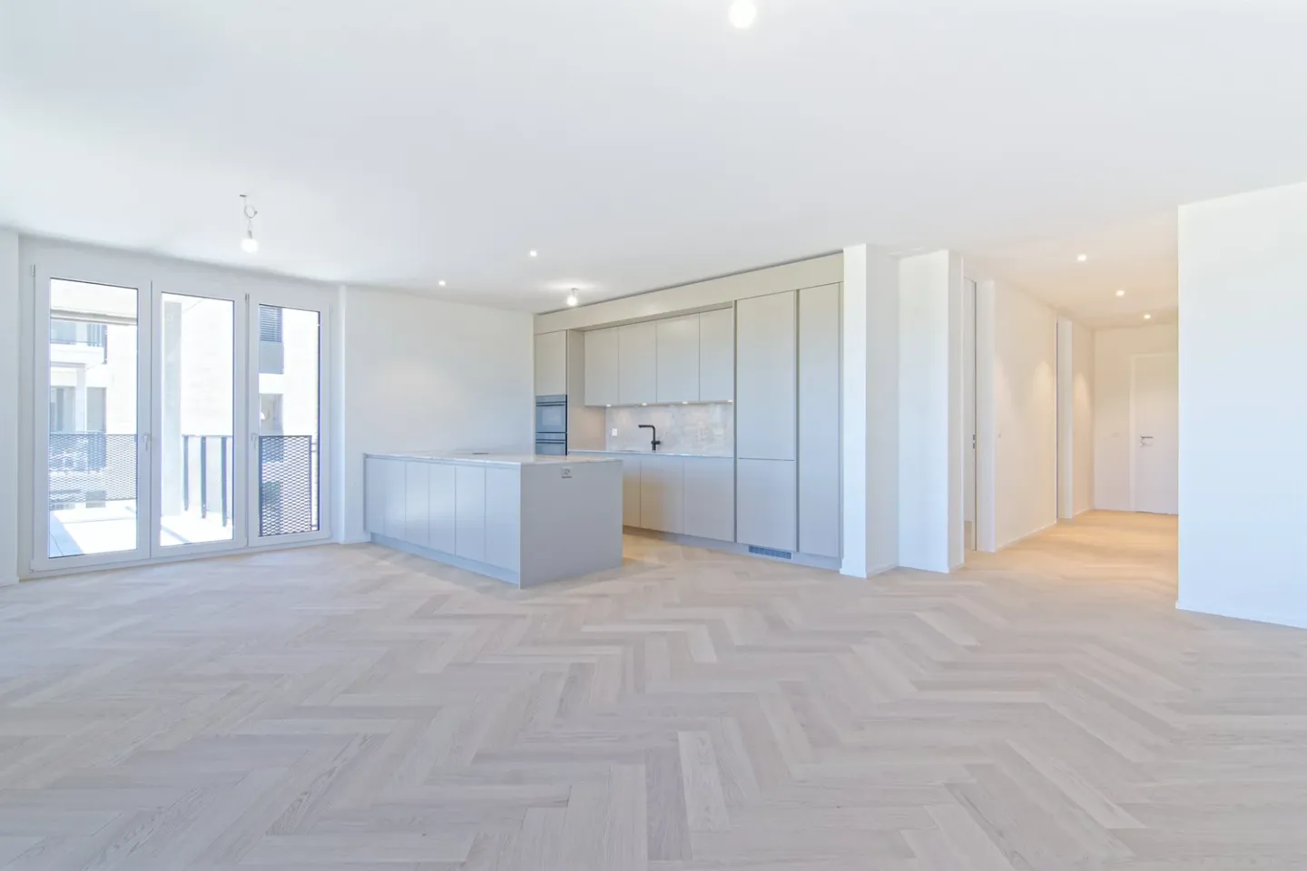 Première occupation - Appartement de 4,5 pièces au 1er étage avec vue dégagée - Photo 2 sur 13