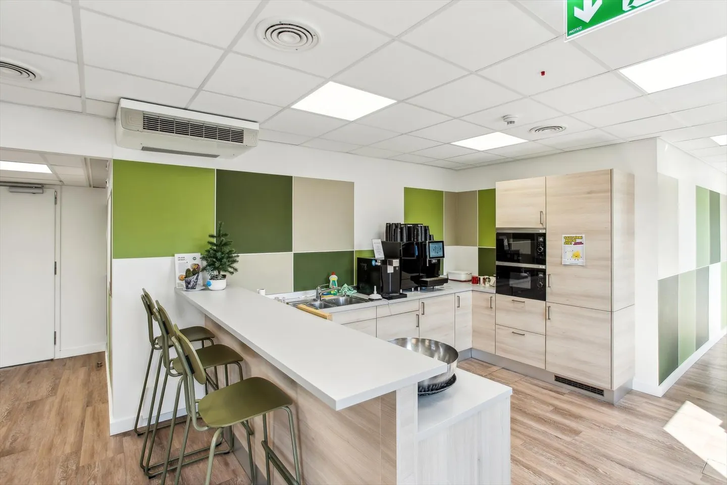 Surfaces de bureaux à louer secteur Acacias à Genève - Photo 7 sur 10