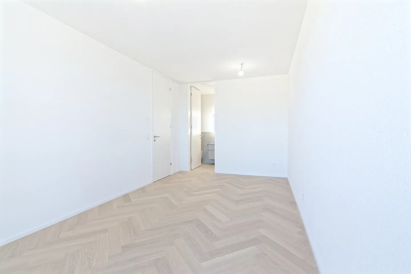 Première occupation - Appartement de 4,5 pièces au 1er étage avec vue dégagée - Photo 6 sur 13