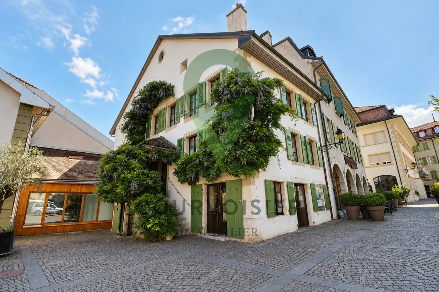 Maison de caractère avec jardin et local indépendant au coeur de Nyon - Foto 1 di 16