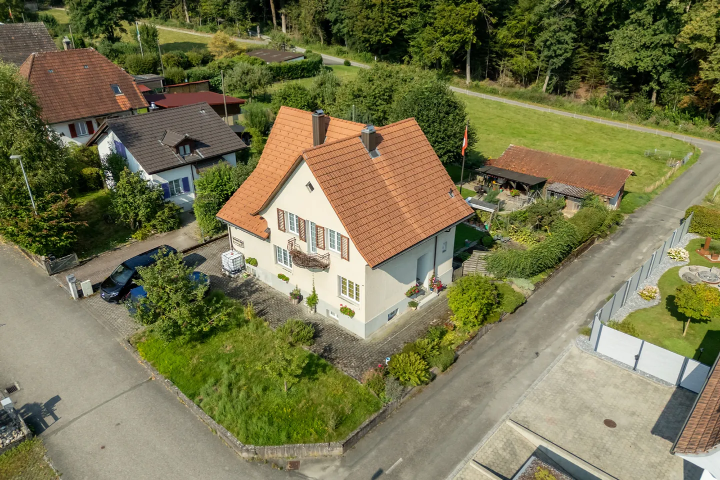«Wunderbares 7-Zimmer-Haus mit Option für zwei Wohneinheiten» - Foto 2 von 14