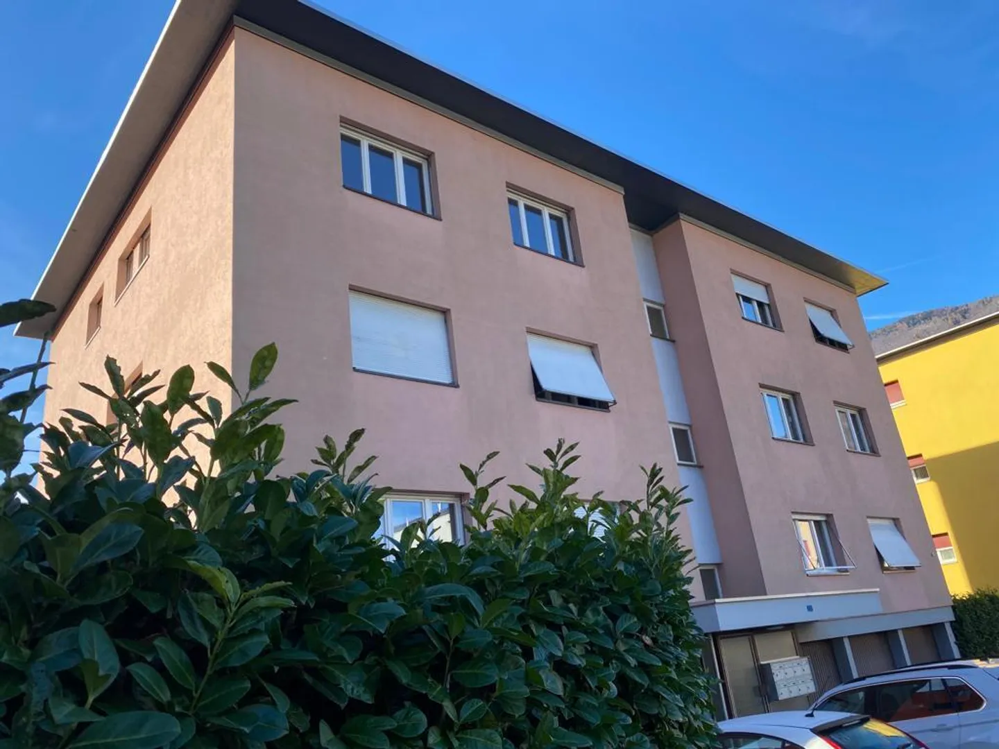 FOR RENT IN BELLINZONA NORTH CUTE STUDIO - Photo 1 of 5