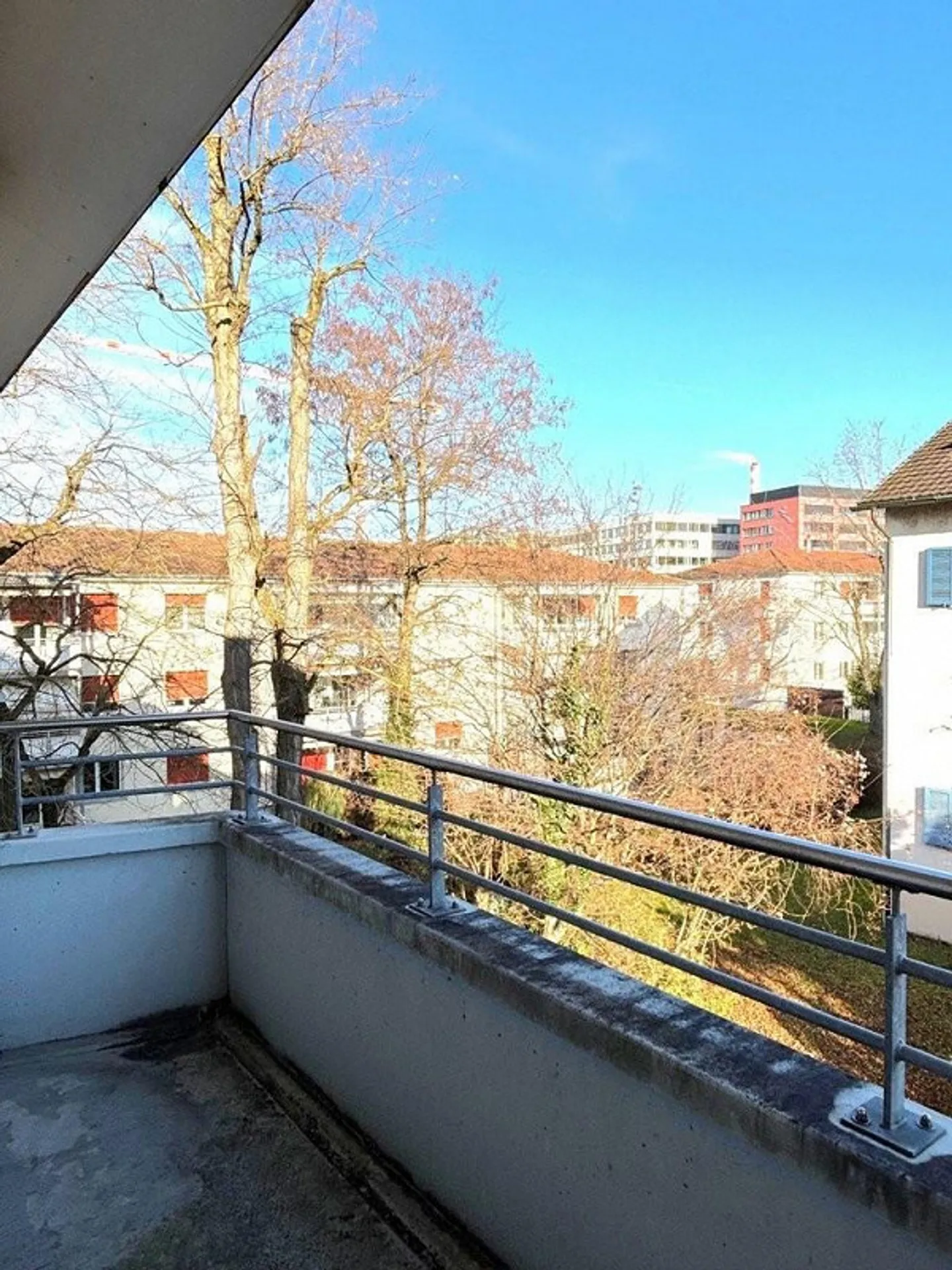 Schöne helle 1.5 Zimmer Wohnung mit Balkon - Foto 4 von 4