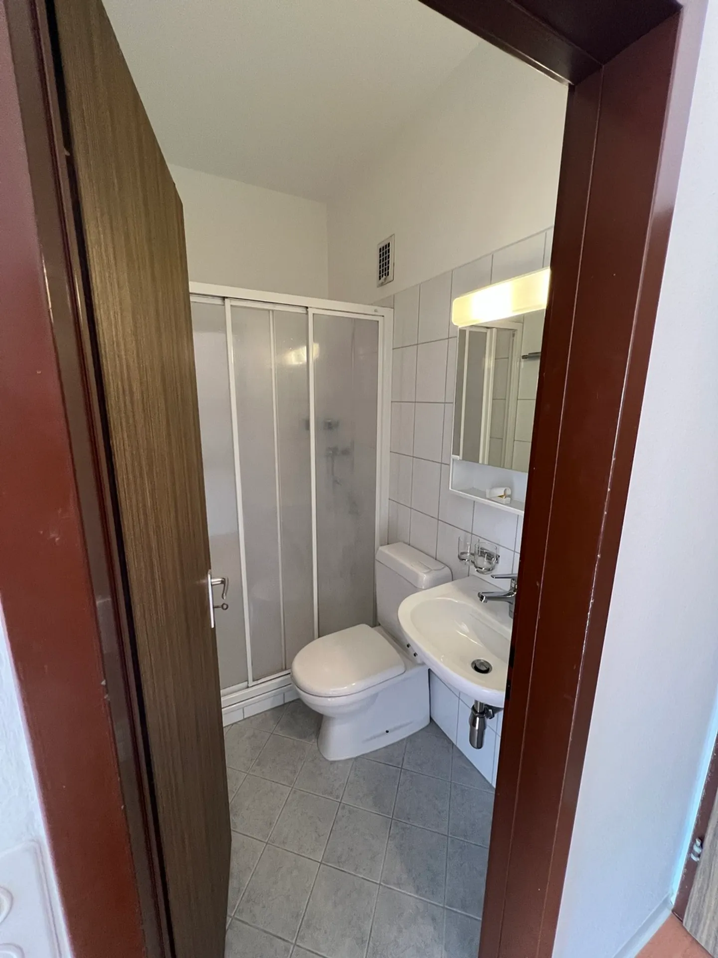 FOR RENT IN BELLINZONA NORTH CUTE STUDIO - Photo 5 of 5
