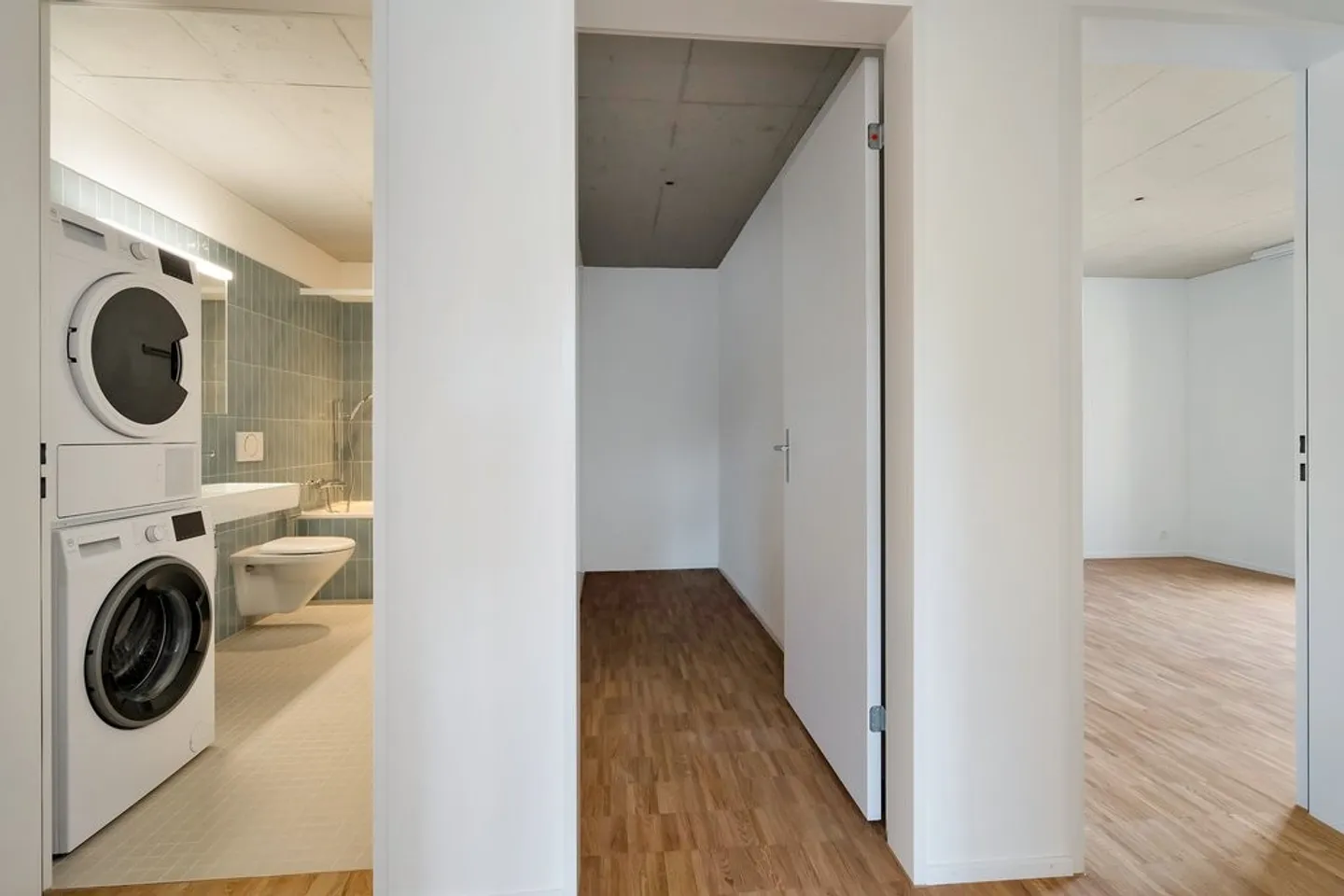 Apartment for rent - Photo 3 of 8