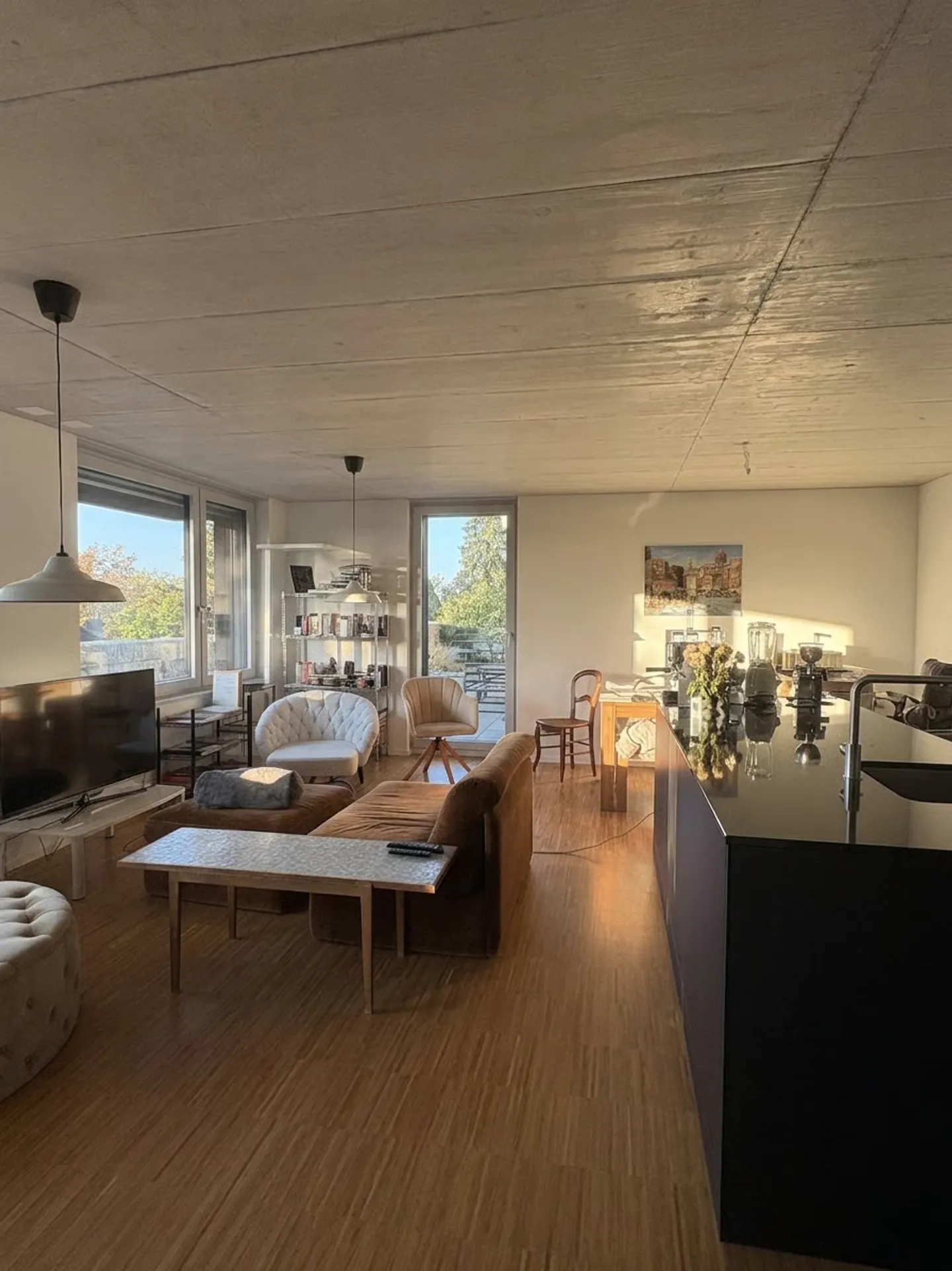 Appartement moderne de 2,5 pièces dans un nouvel immeuble à Bienne - Photo 3 sur 8