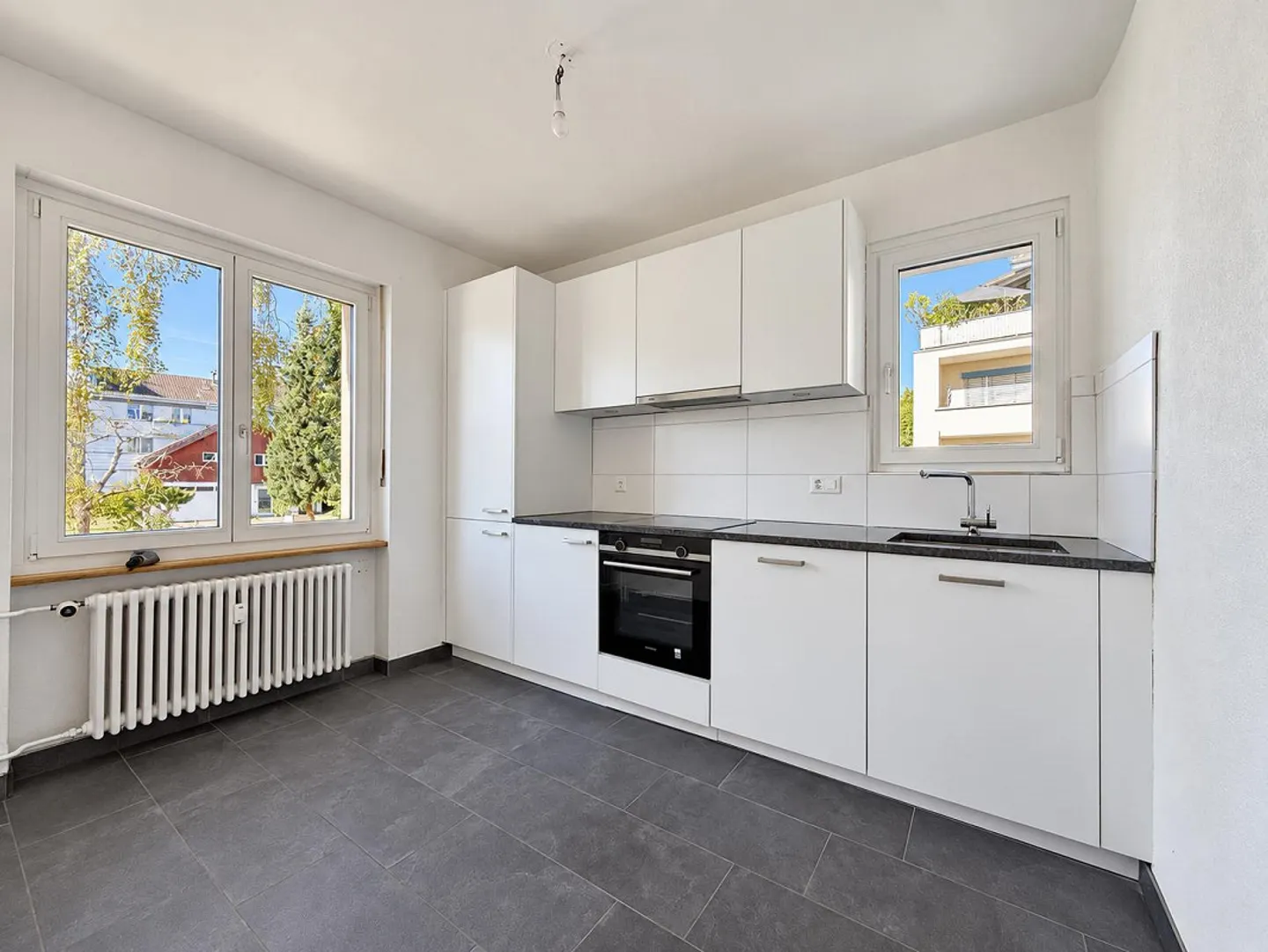 First occupancy - Stylishly renovated 3-room apartment with private garden - Photo 4 of 19