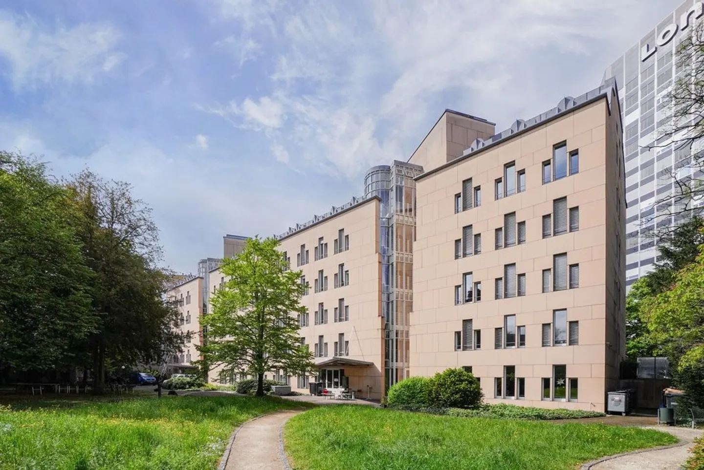 Ufficio Moderno in Posizione Centrale - Foto 1 di 9