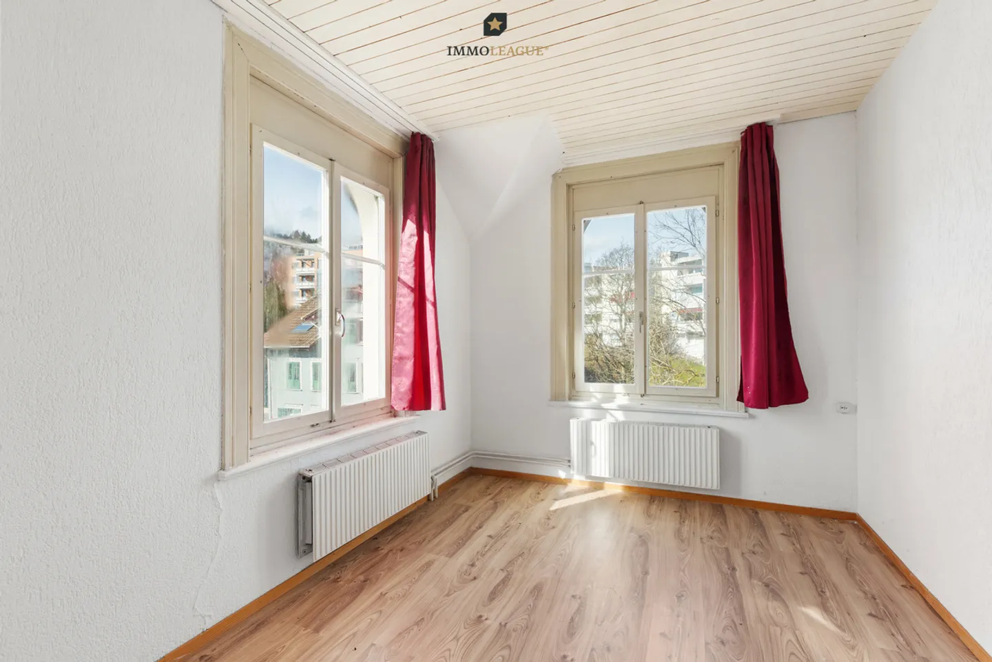 Propriété d'investissement avec des opportunités de développement attrayantes - Photo 2 sur 7