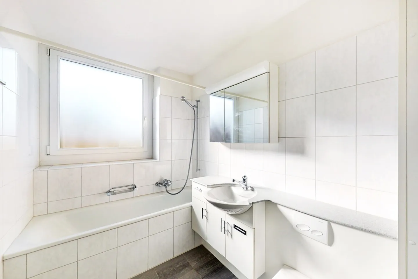 Home sweet Home - Dreamlike penthouse apartment awaits you! - Photo 3 of 7