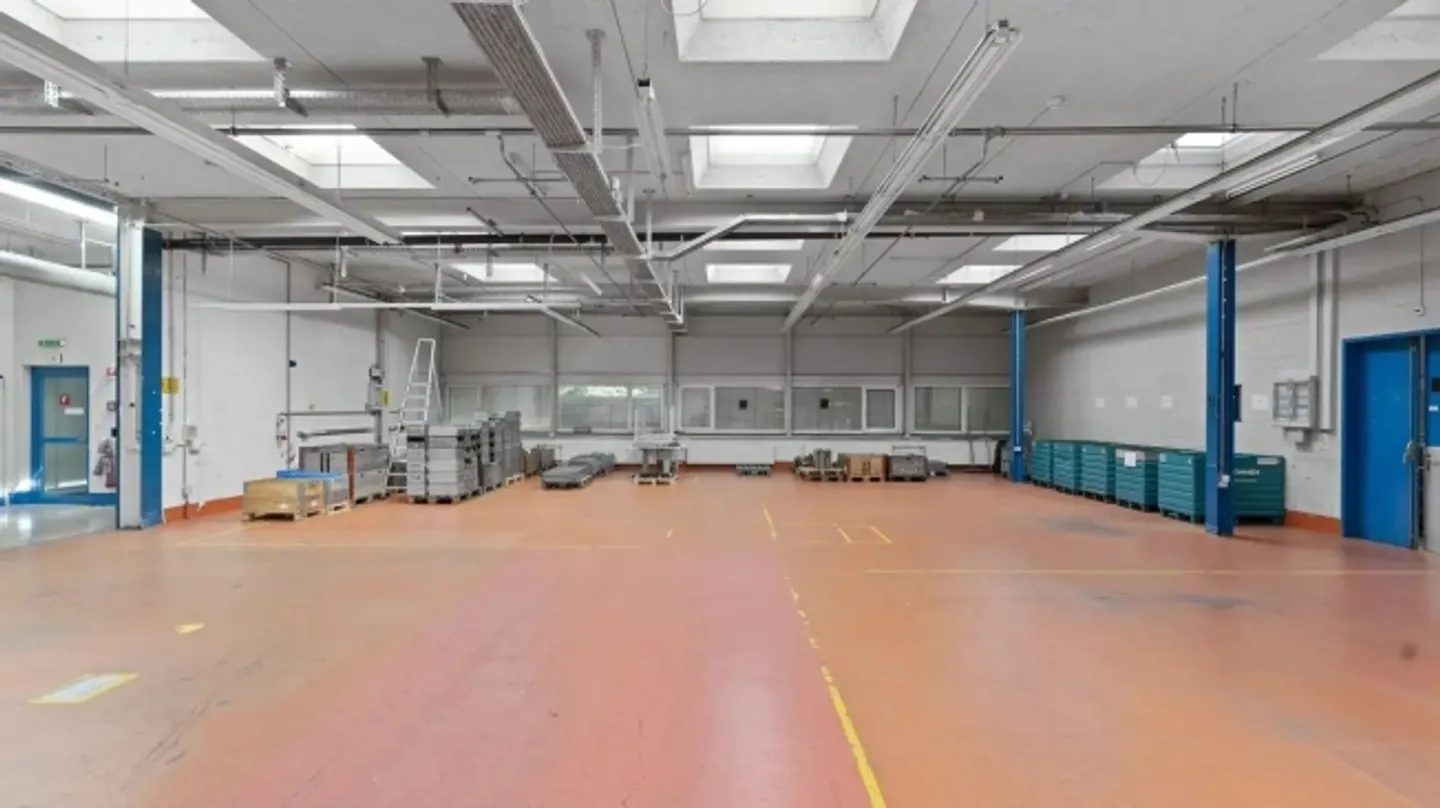 Mischgenutztes Gebäude mieten - Foto 5 von 13