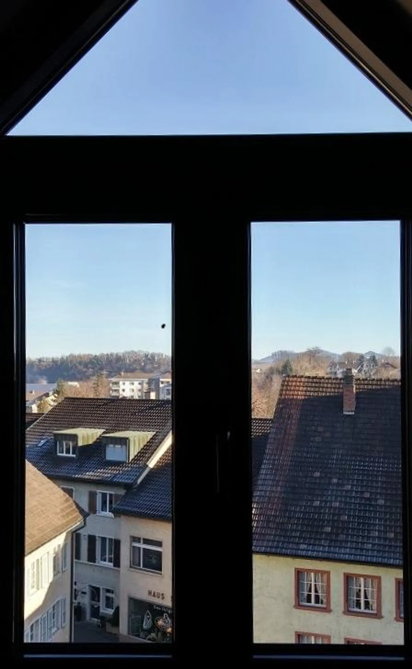Incantevole appartamento con 1 camera nel cuore di Laufen - Foto 5 di 7