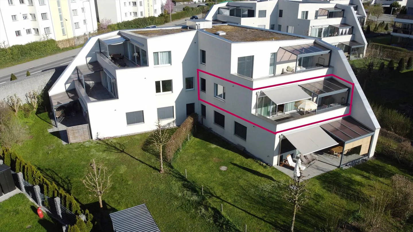 Condominium moderne de 3,5 pièces de 95 m2 avec belle vue - Photo 1 sur 19