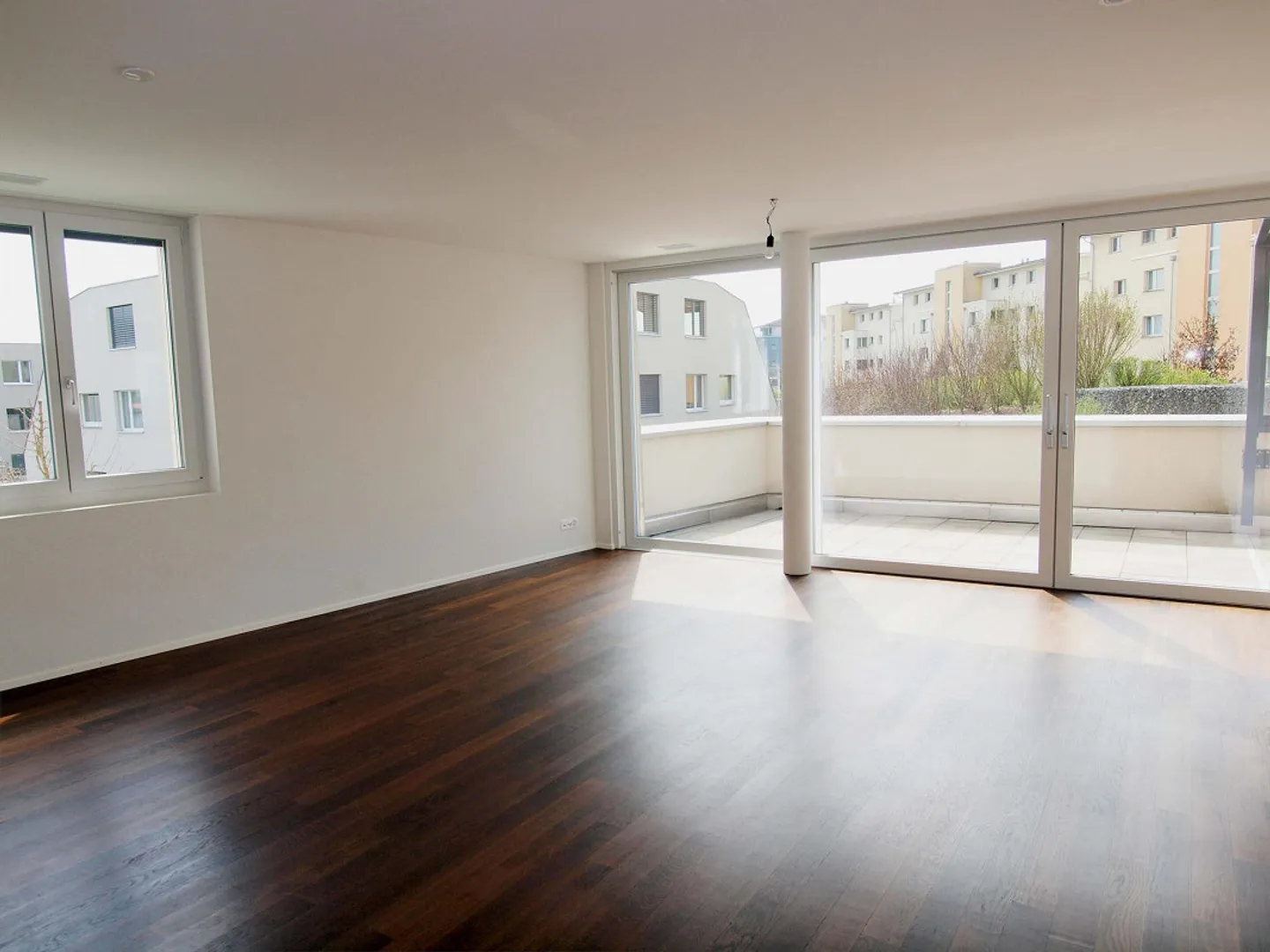 Condominium moderne de 3,5 pièces de 95 m2 avec belle vue - Photo 7 sur 19