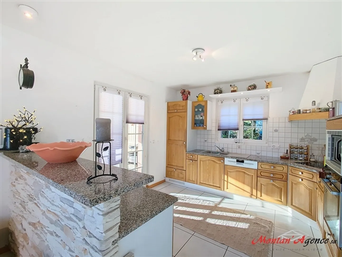 Appartement de 7,5 pièces - Photo 2 sur 11