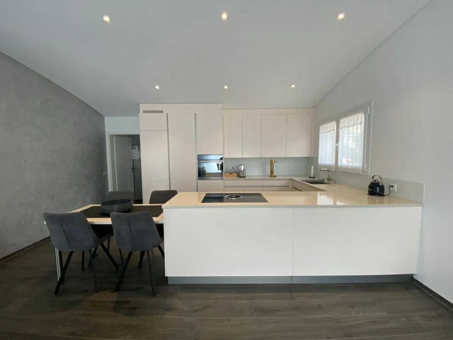 Attico elegante con terrazzo privato - Foto 7 di 25