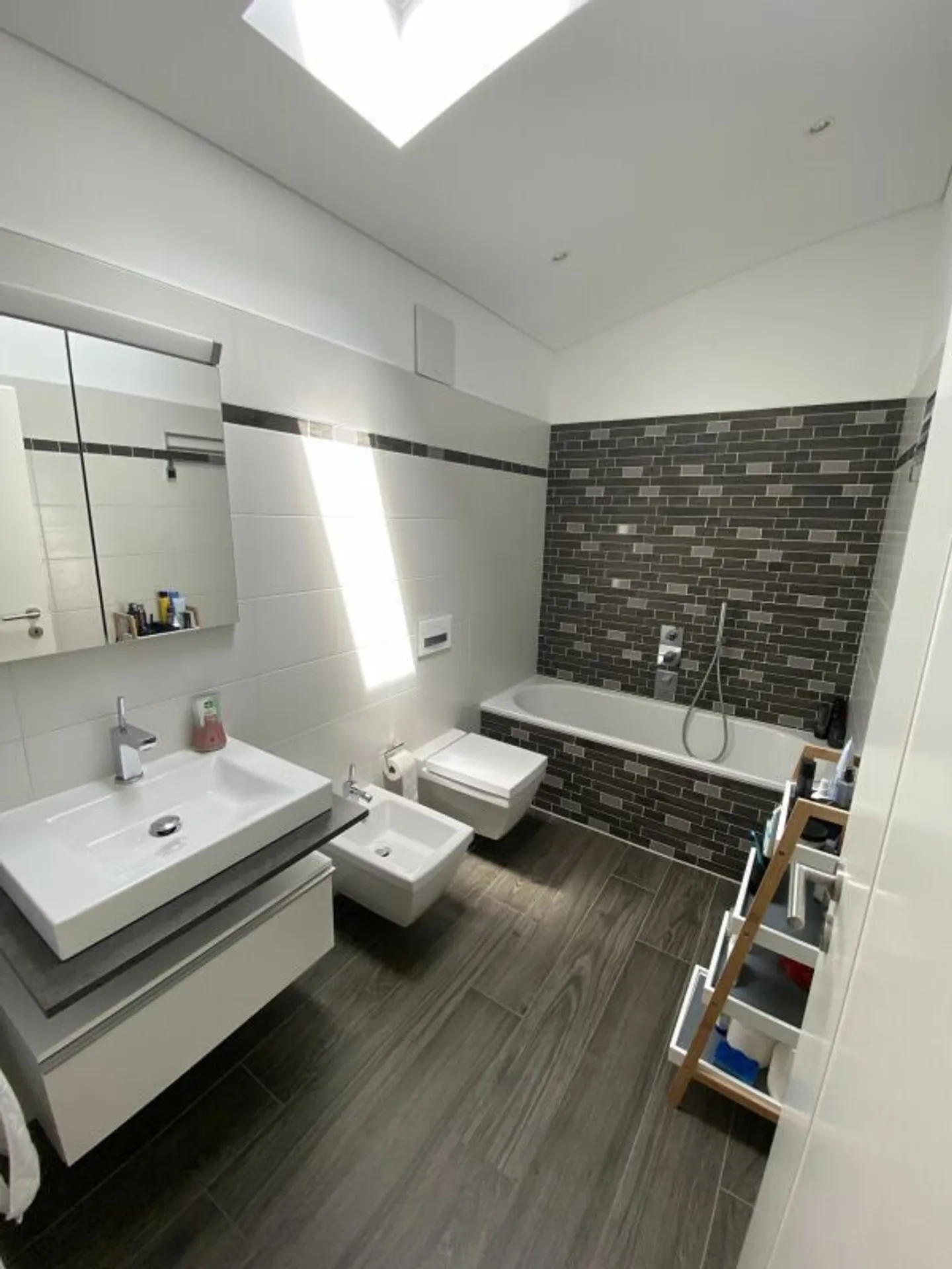 Attico elegante con terrazzo privato - Foto 22 di 25