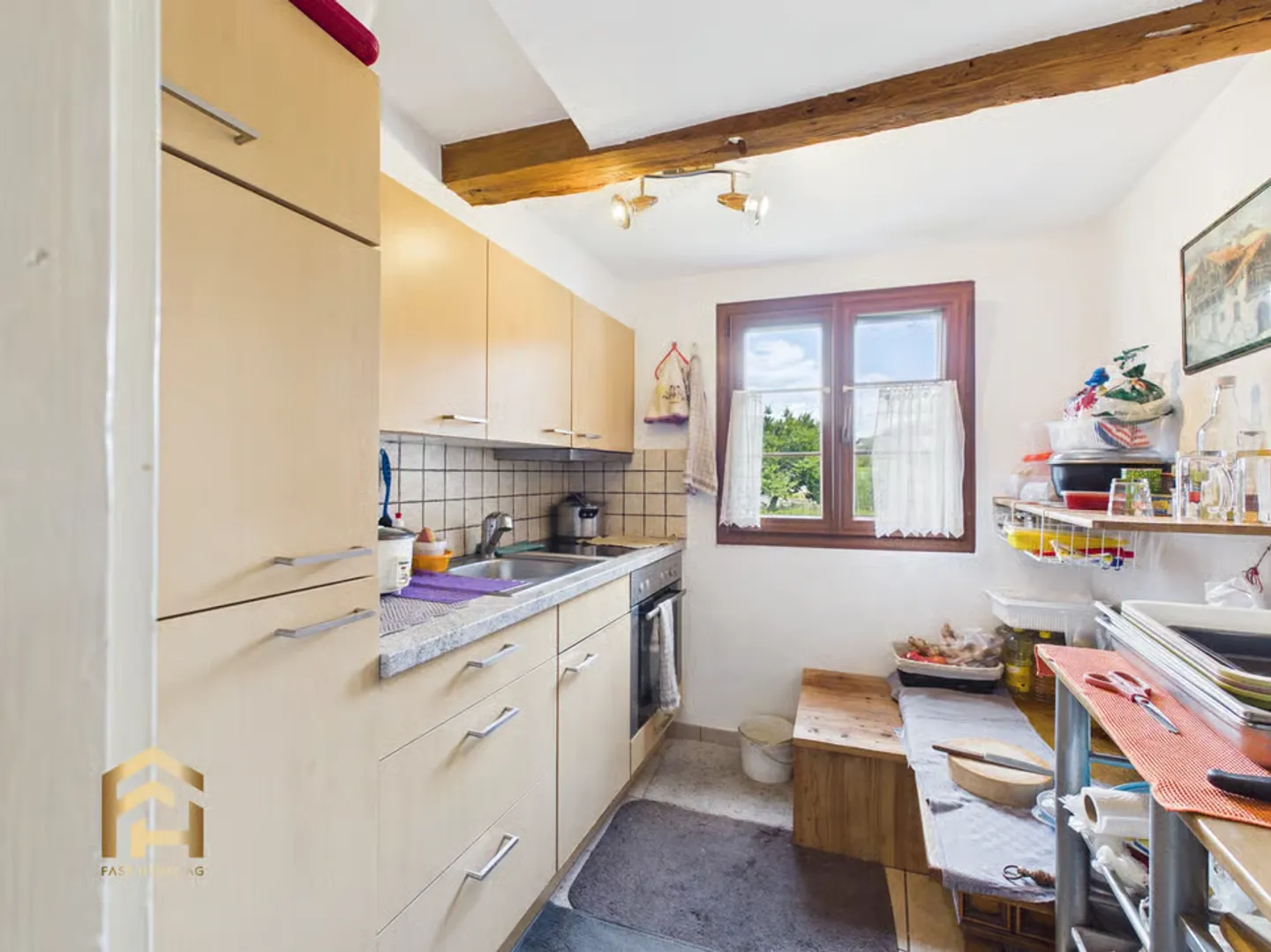 Lots of space, lots of charm, many possibilities - House with 3 residential units - Photo 13 of 13
