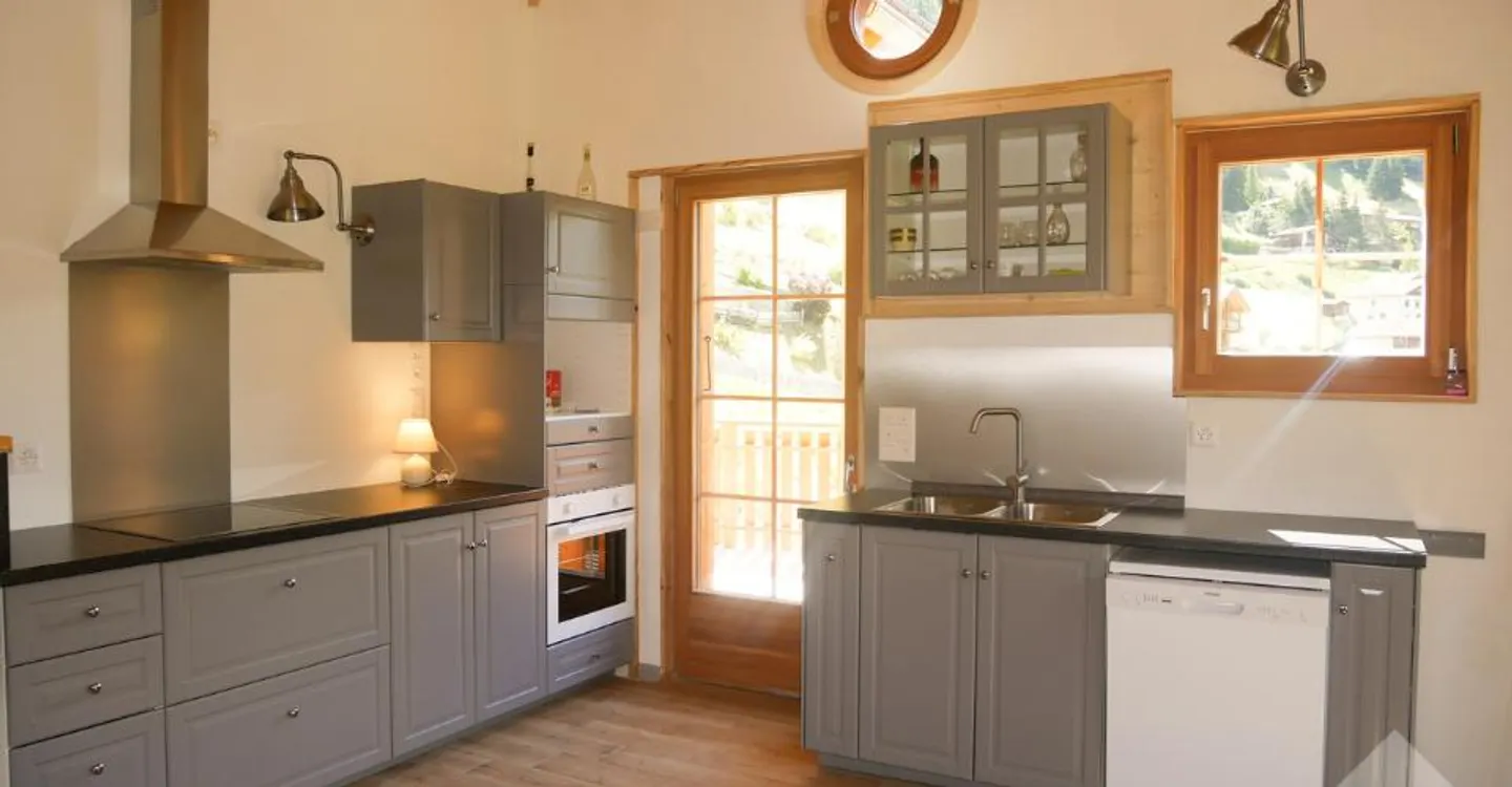 Wunderschönes neues Chalet in Liddes! Tolle Sonneneinstrahlung und schöner Ausblick! - Foto 4 von 13