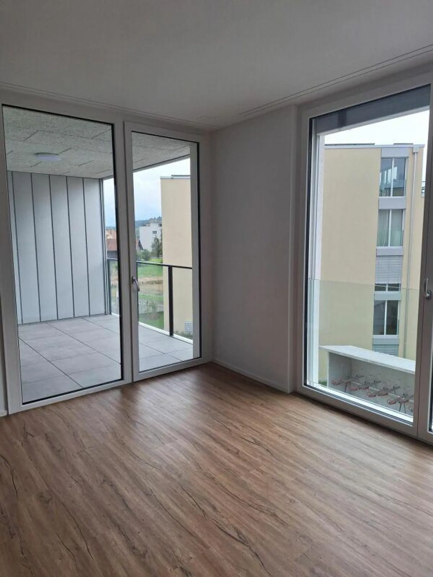 Erstvermietung: 2.5 Zimmerwohnung mit 61m2 - Foto 6 von 7