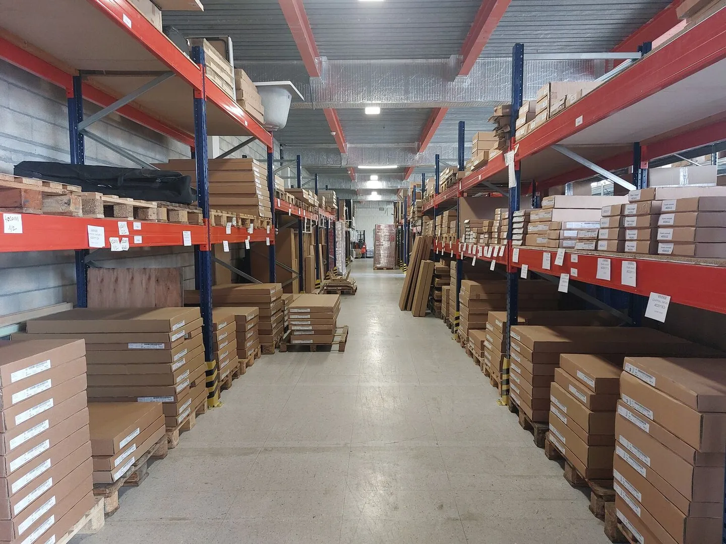 Mischgenutztes Gebäude mieten - Foto 3 von 6