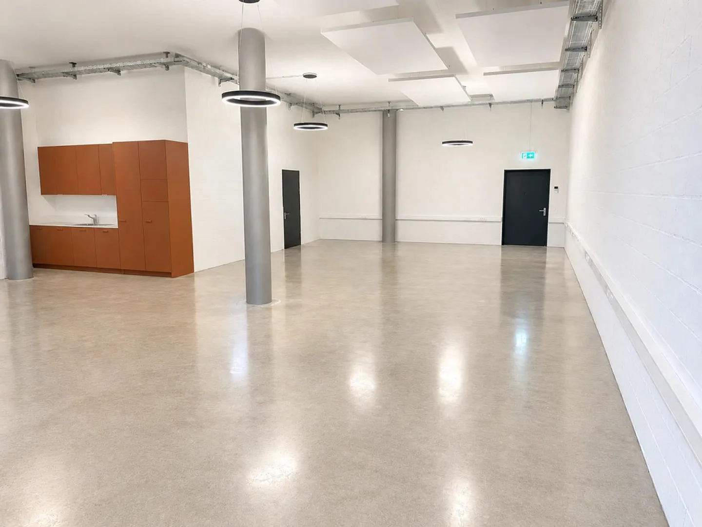 Espace de bureau/commercial à Winterthur - Spacieux, moderne et utilisable de manière flexible - Photo 2 sur 5