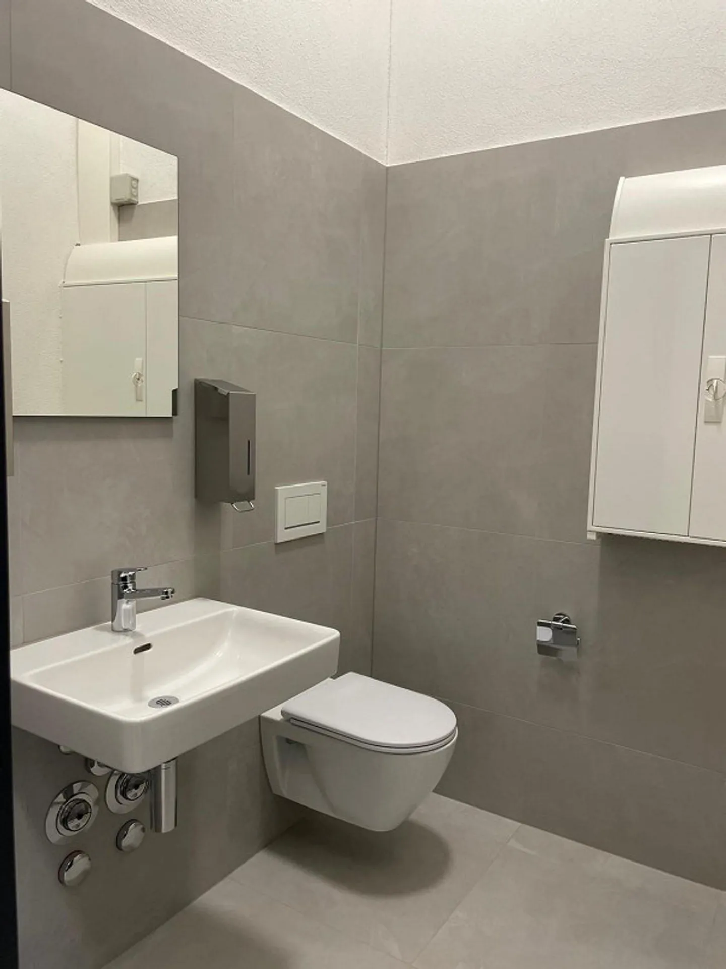 Espace de bureau/commercial à Winterthur - Spacieux, moderne et utilisable de manière flexible - Photo 4 sur 5