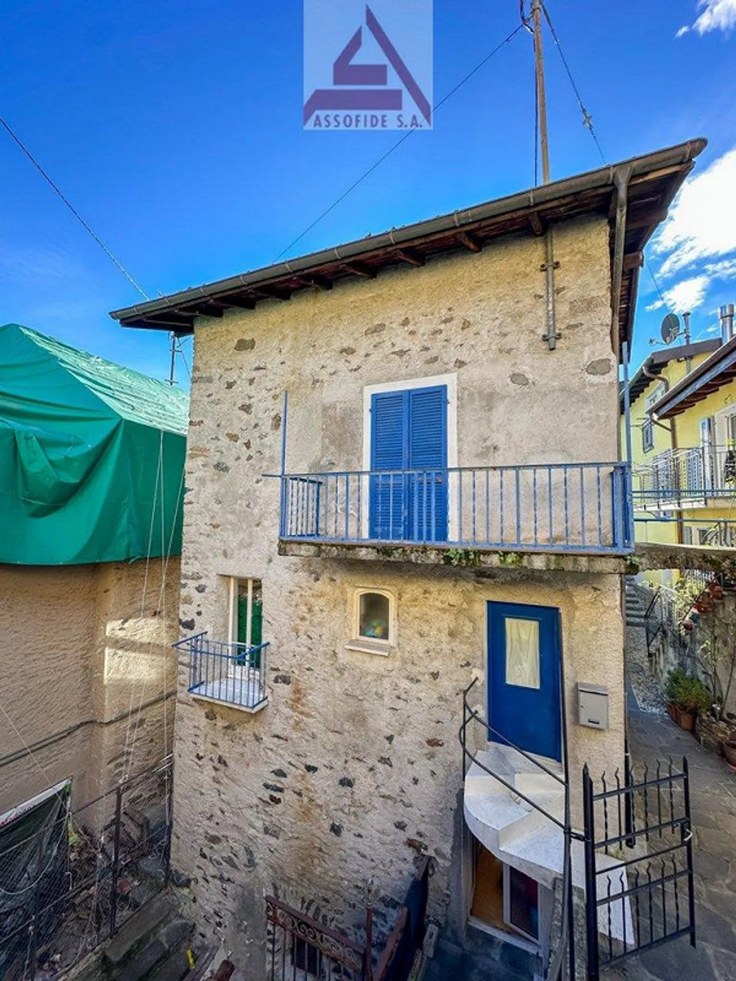 Ticinese house with 4.5 rooms / 4.5 - Zimmer - Tessinerhaus - Photo 2 of 5