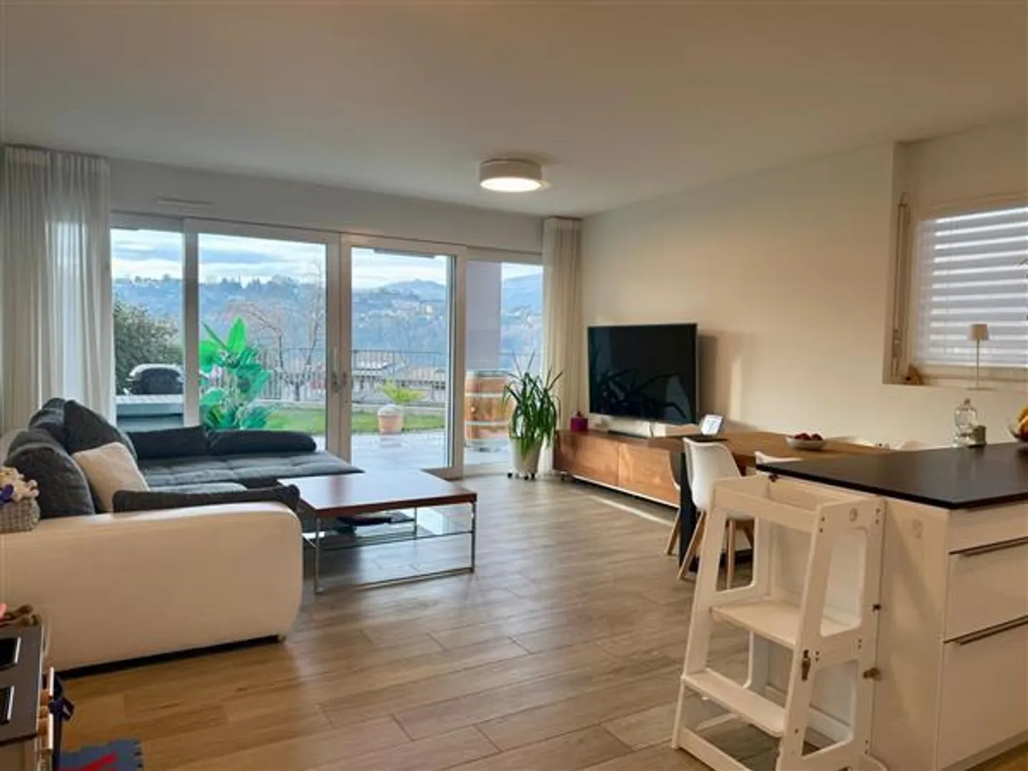 Pazzallo: 3.5 Room Apartment - Photo 3 of 13