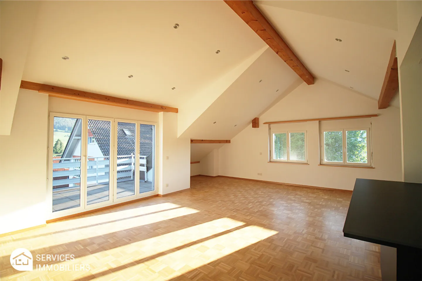 Attique à vendre - Photo 3 sur 13
