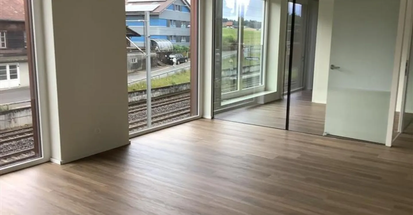 Appartamento moderno di 3,5 stanze - Foto 3 di 6