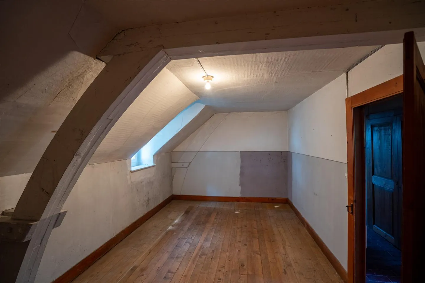 Magnificent Master House and Detached Villa - Photo 6 of 9