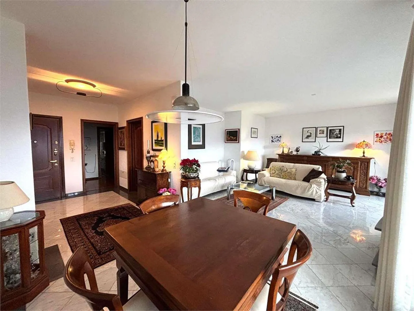 penthouse spacieux 4,5 pièces avec vue sur le lac - Photo 3 sur 13