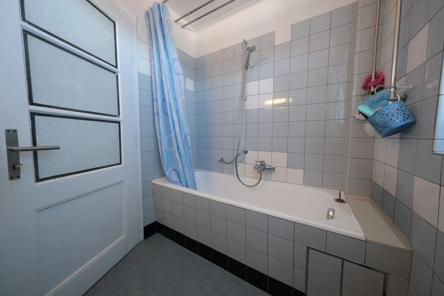 Appartement central de 5 pièces au 1er étage - Photo 12 sur 17