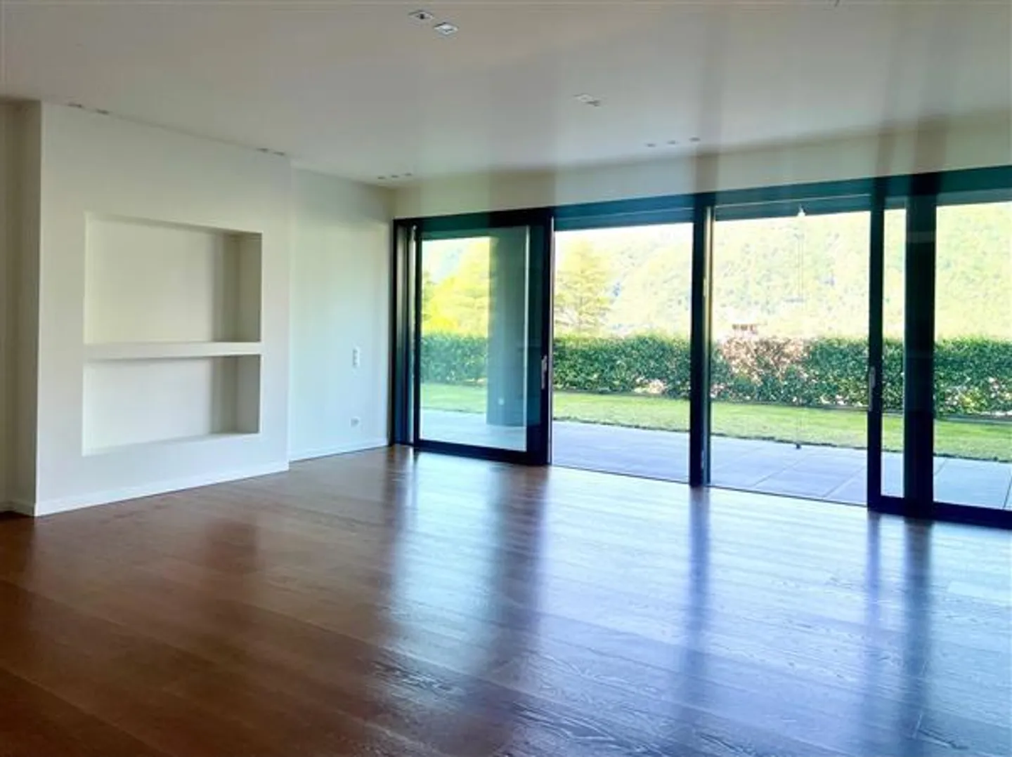 Bissone: 5.5-Zimmer-Wohnung - Foto 4 di 13
